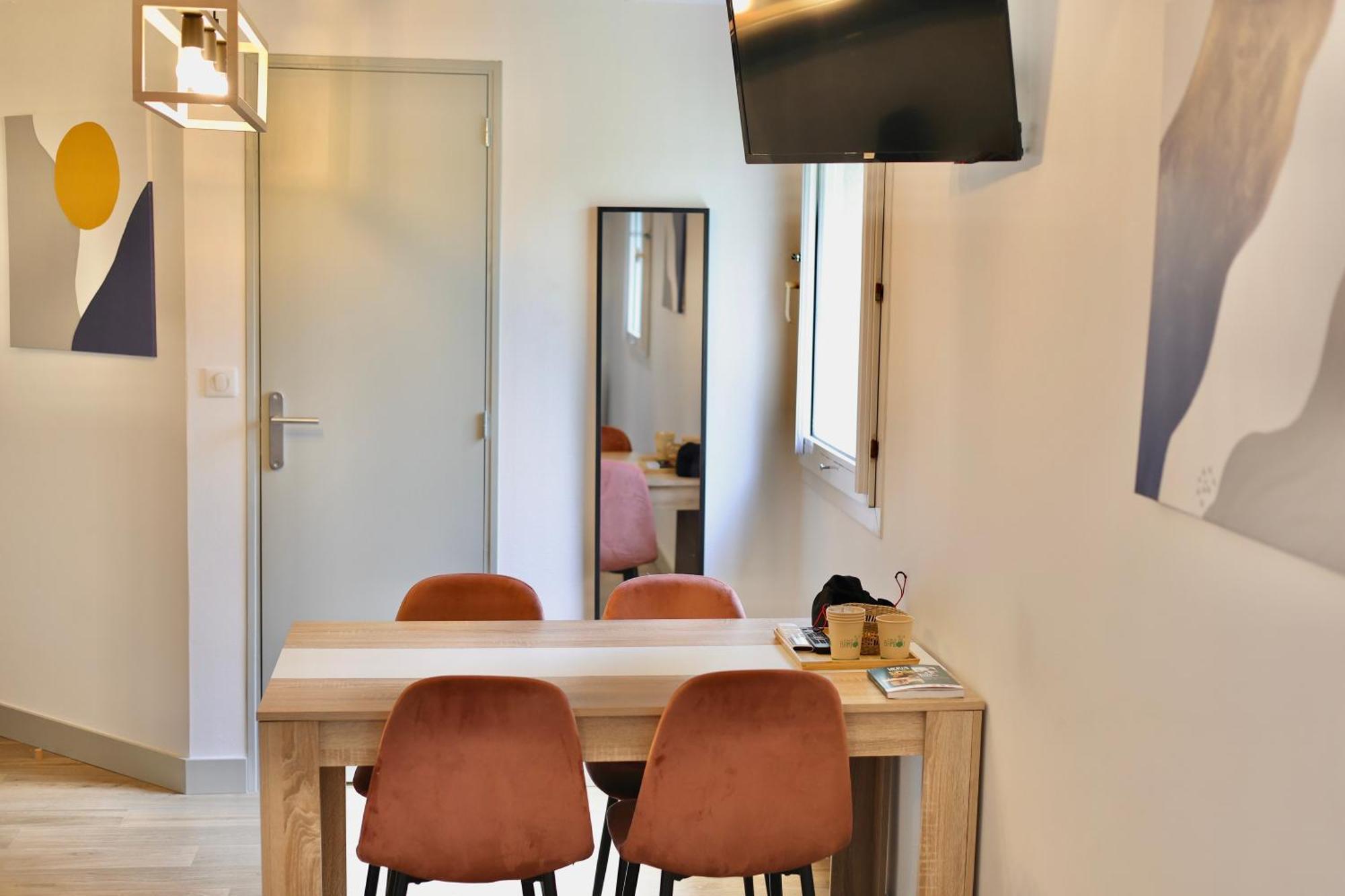 Cit'Hotel Design Booking Evry Saint-Germain-Les-Corbeil Senart Exterior foto